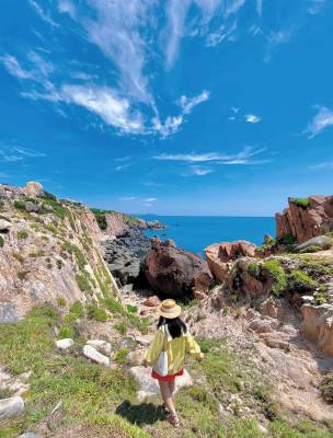 QUY NHƠN: KHÁM PHÁ BIỂN ĐẢO CÙ LAO XANH